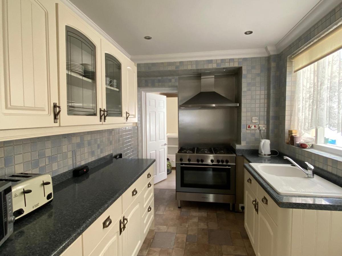 3 Double Bed House 10 Mins From Sandbanks Poole Exterior foto
